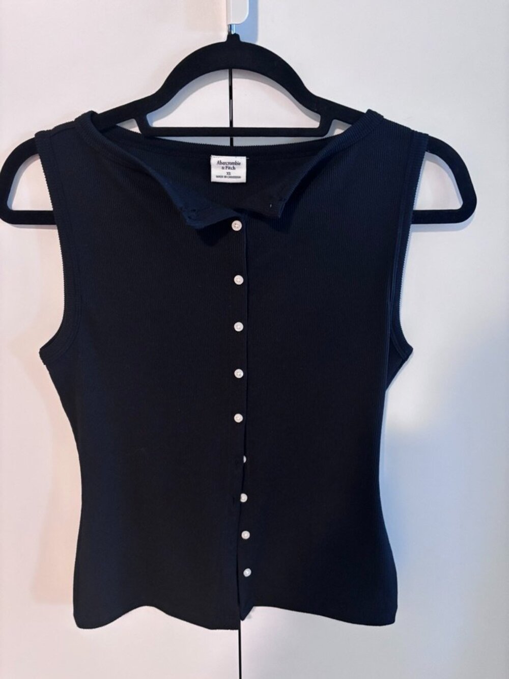 Abercrombie Button-Up Ribbed Tank Top